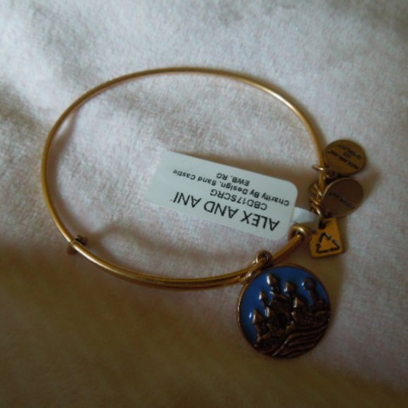 NWT Alex & Ani Sandcastle Expandable Gold Bangle - Picture 1 of 3